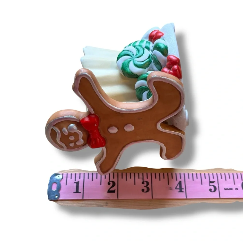 PartyLite charming gingerbread